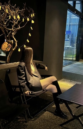 清雅休主播照片