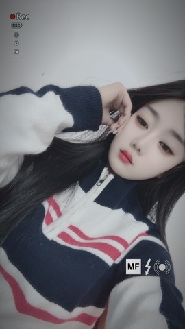 iu语汐主播照片