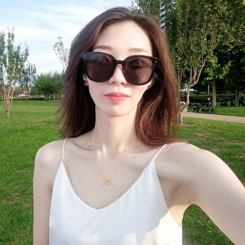 新人晴天儿海报