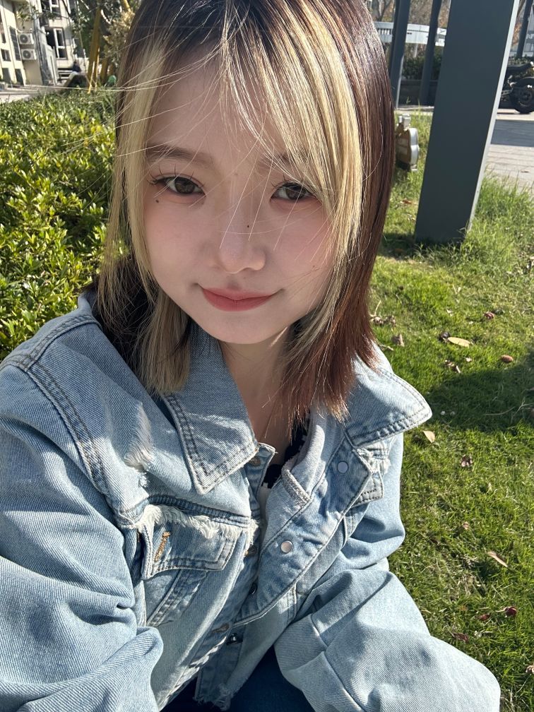 米娜🦋常欢喜的图片