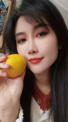 嘉瀚苏静好休息的图片