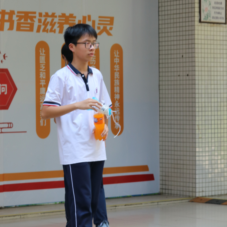 双鱼座阿兴☻海报