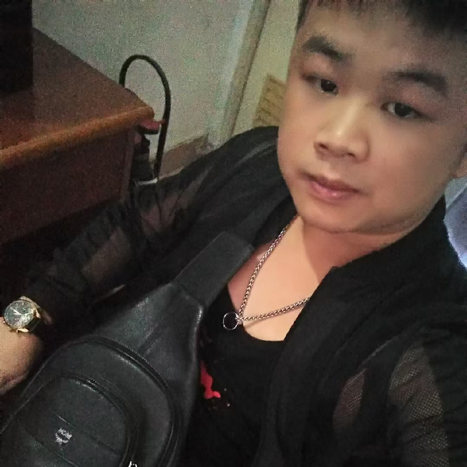 小遇见😘海报