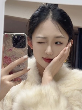李梦怡22冠谢谢G~主播照片