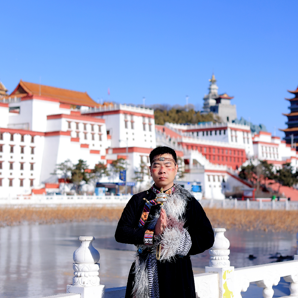 毓馨园海报