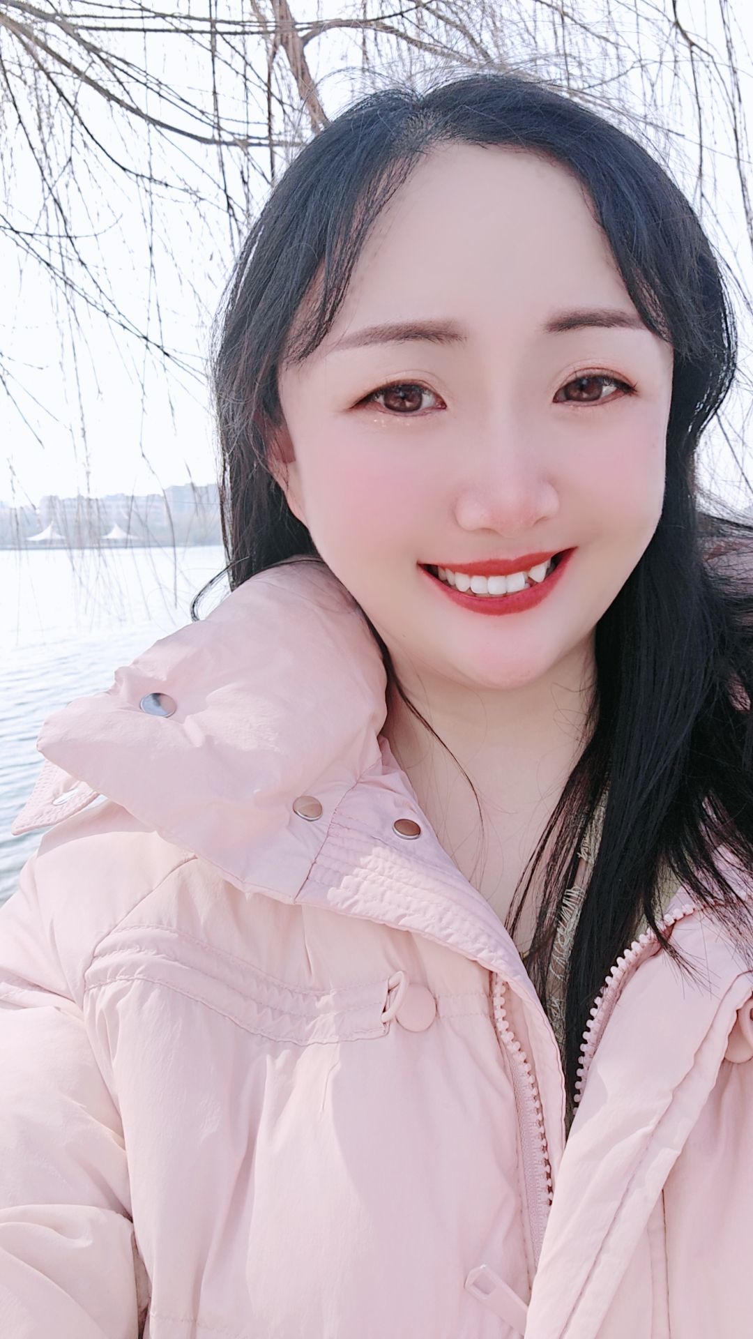 微胖太阳女神的图片