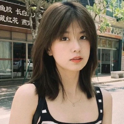 铁锤小姐姐海报