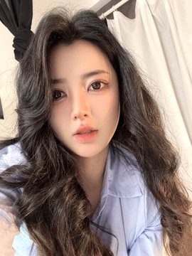 思思👑主播照片