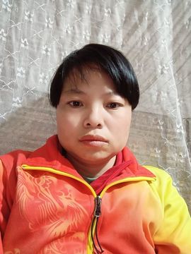 云姐娱乐直播间主播照片