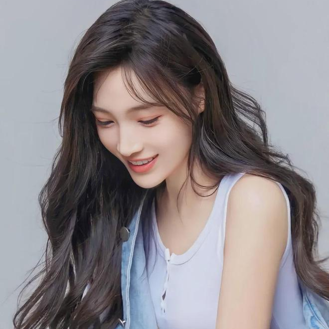 ✦妖精宝宝🥰海报