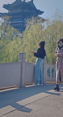 玥儿🌙中午播~主播照片