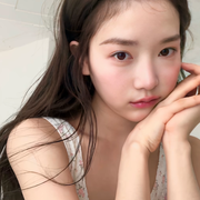 小兔不吃糖头像