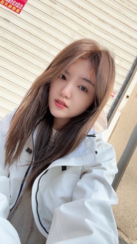 九小九，主播照片