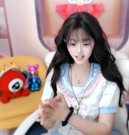 爱笑🌺幸福甜蜜蜜主播照片