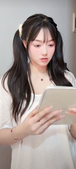 二两桃花醉今生的图片