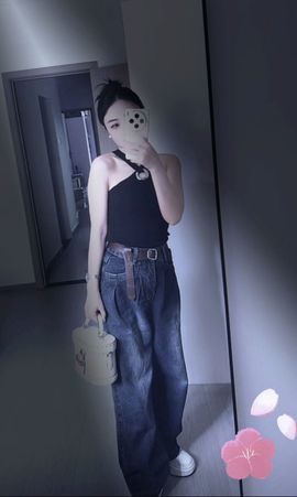 渔歌白白白主播照片