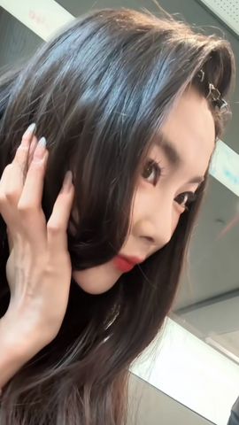 二两桃花醉今生的图片