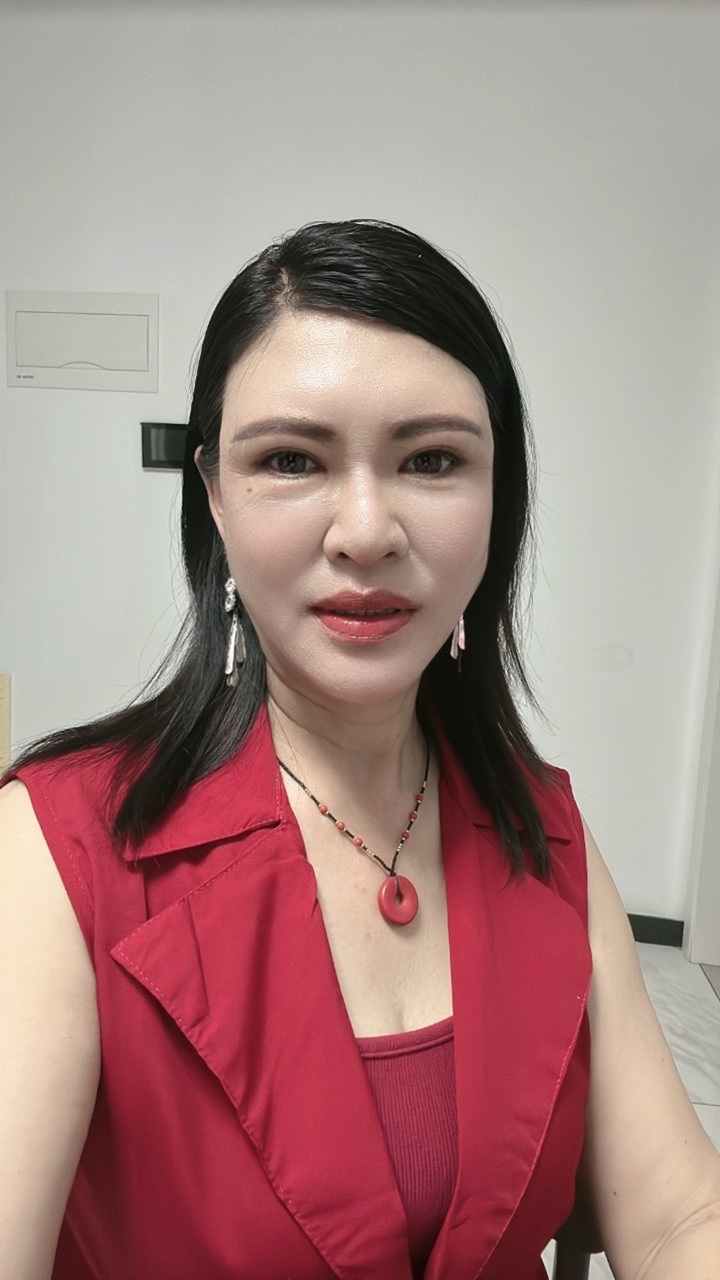 笨拙叉尾卷尾鳥主播圖片