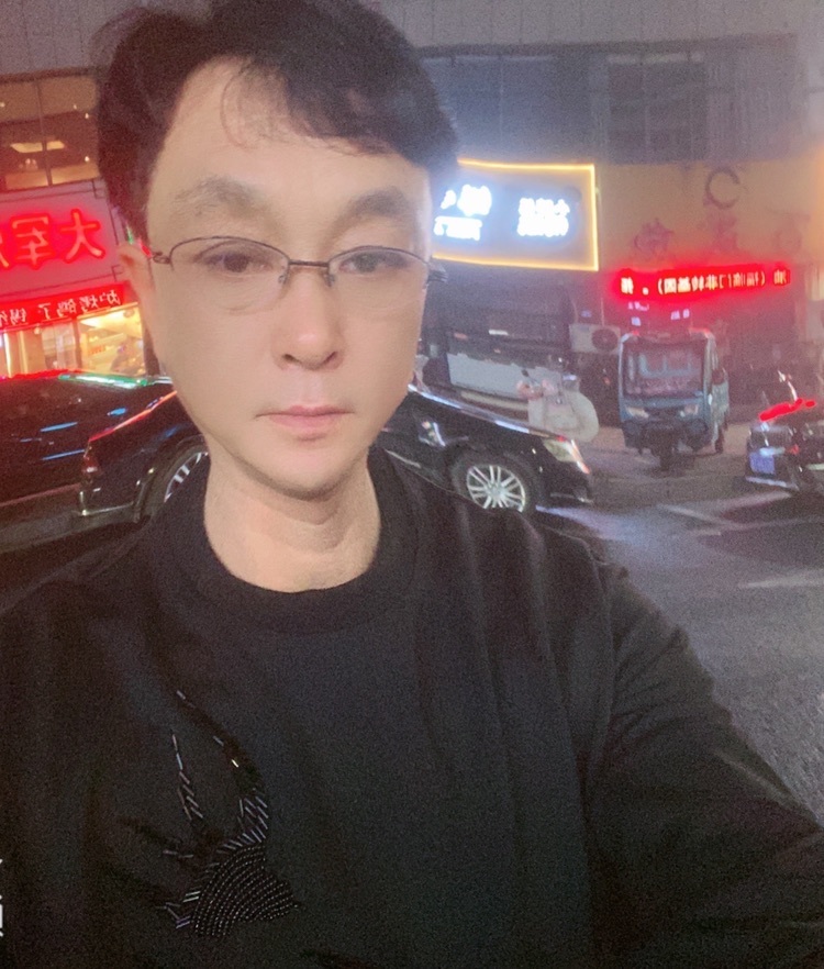 戰狼???暖陽主播圖片