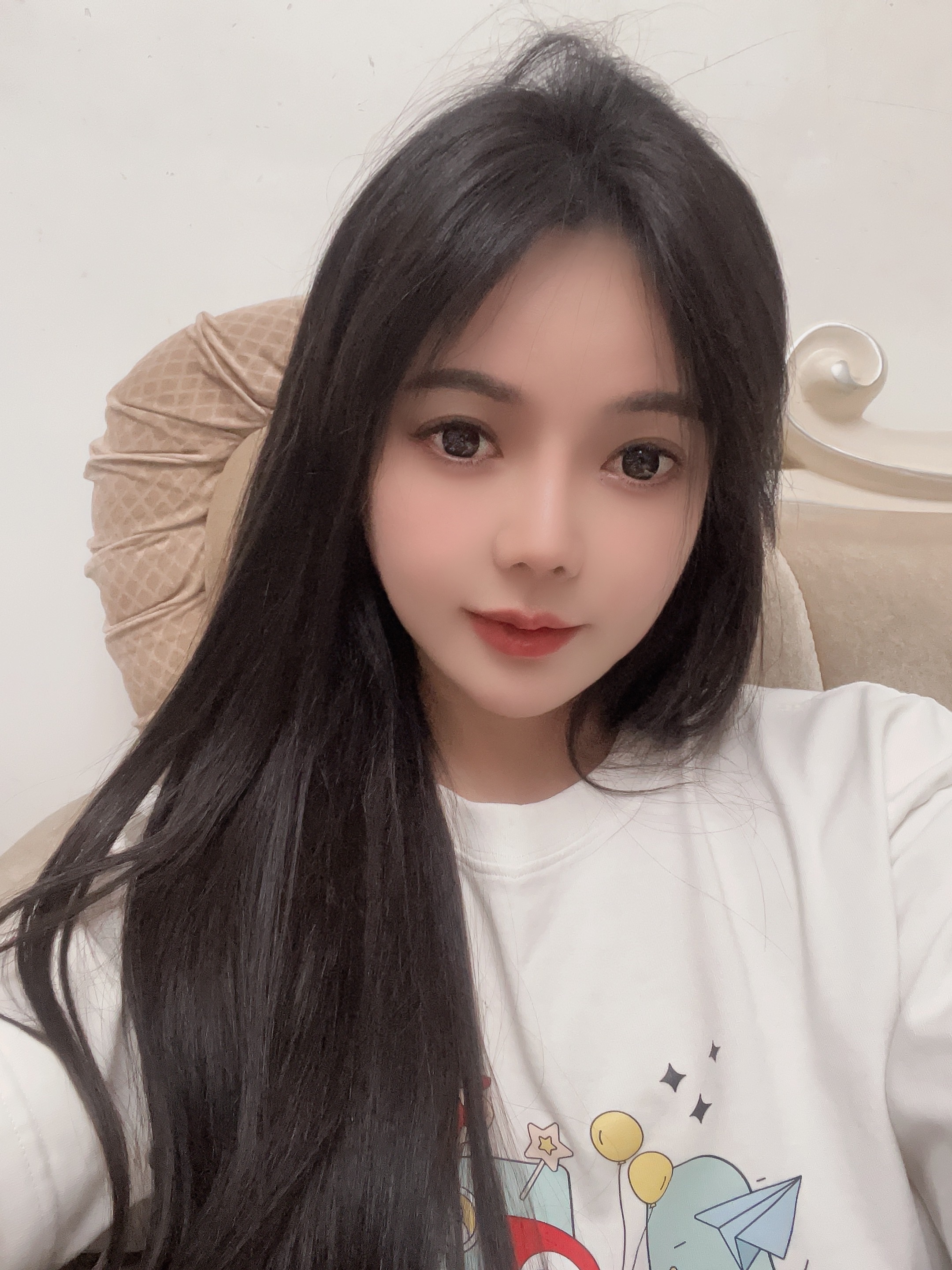 婼兒??五一快樂主播圖片