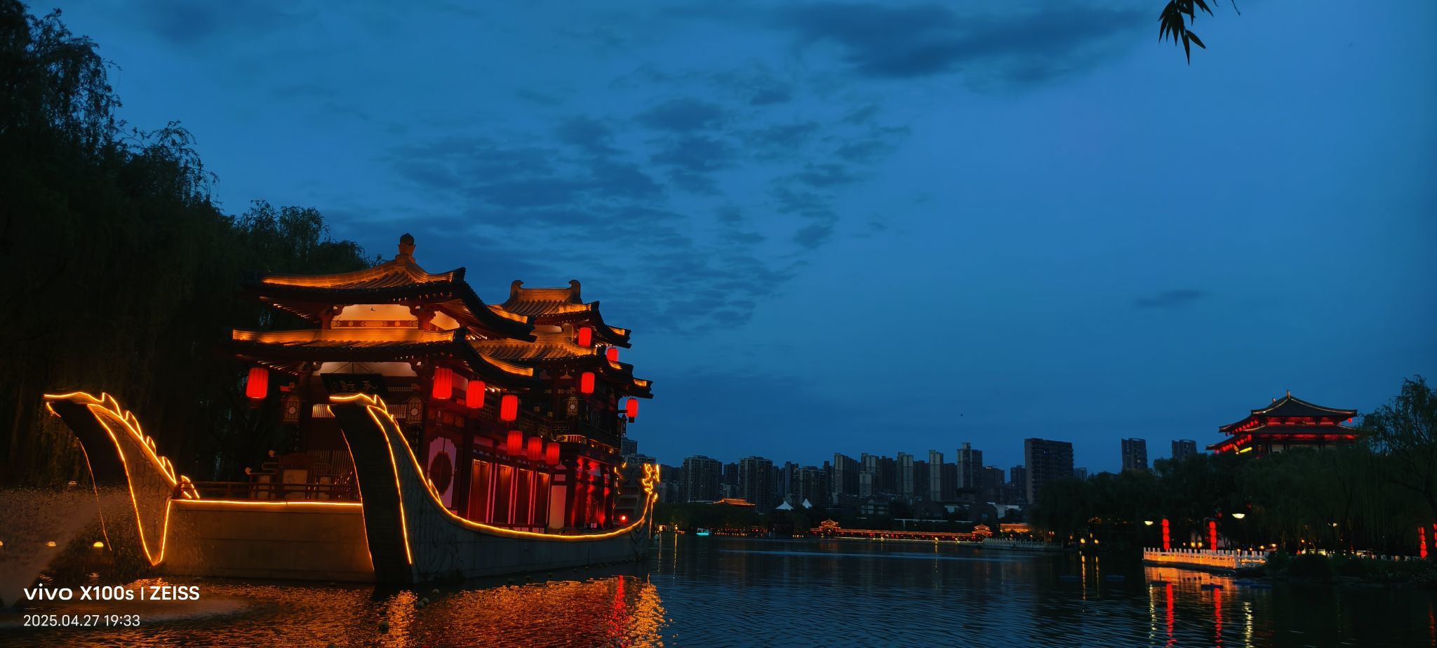 妞妞騎行全國主播圖片