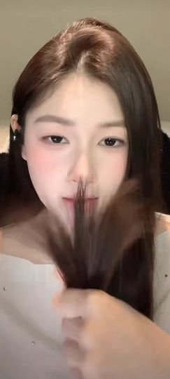 二两桃花醉今生的图片