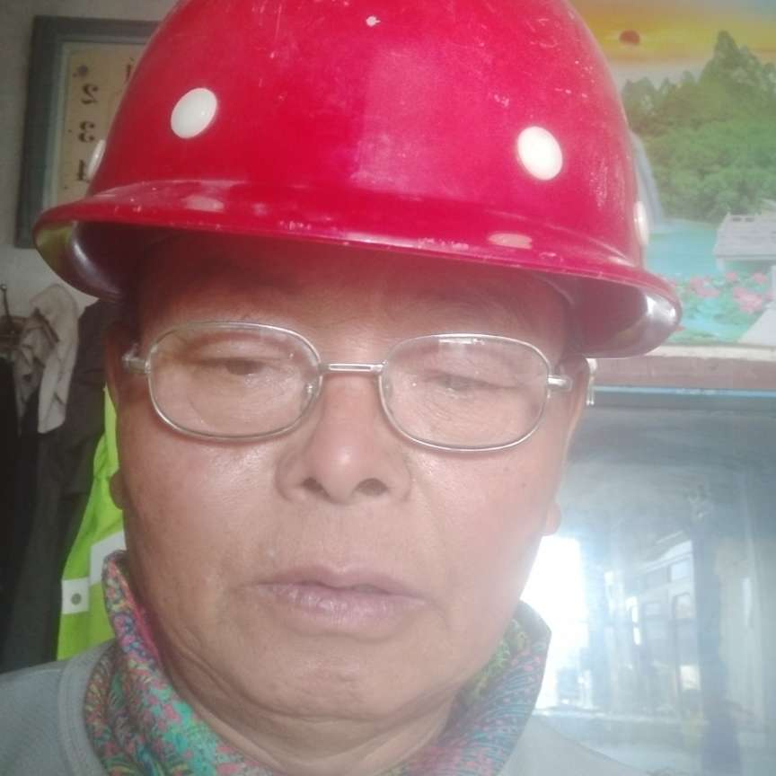 正在开播海报