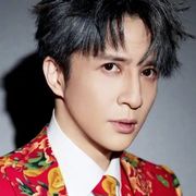 歌手演员♕薛之谦