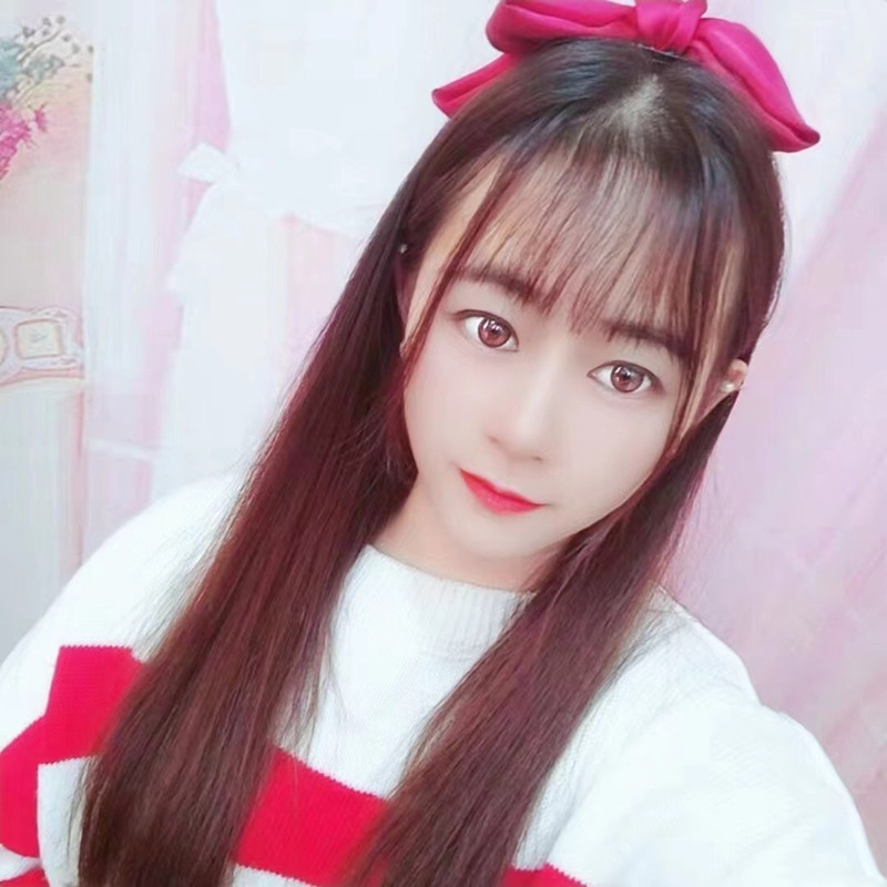 玲玲吖吖的主播海报