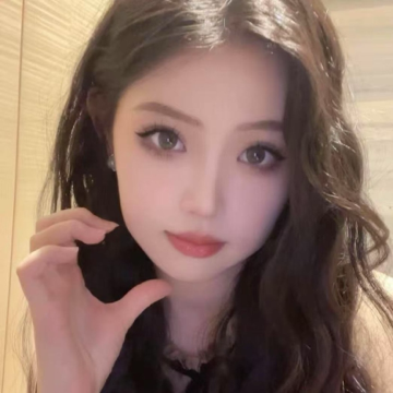 欧娜娜娜娜海报