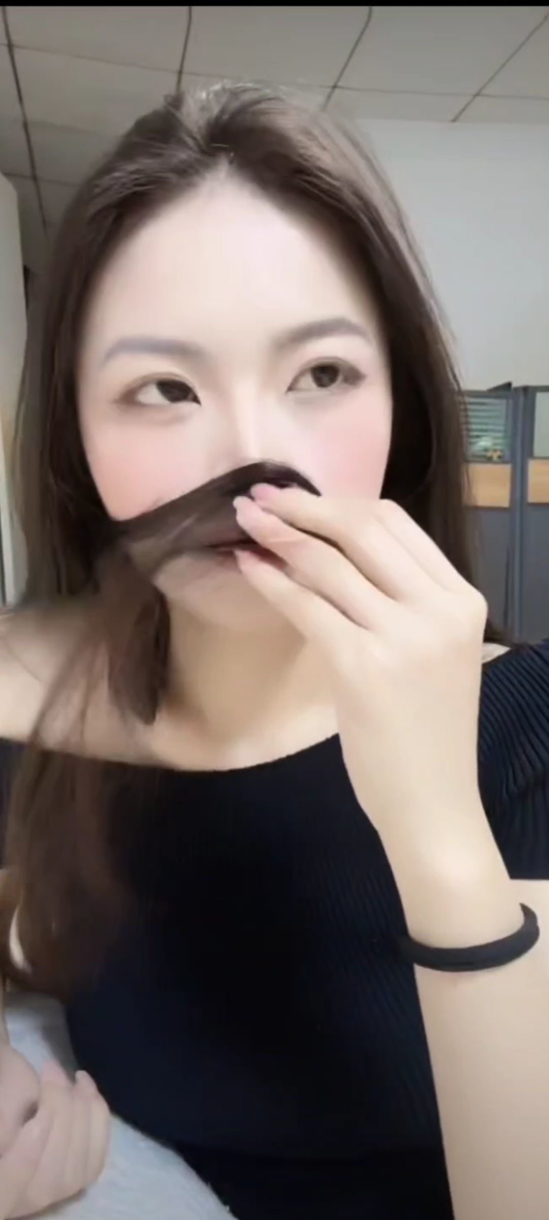 二两桃花醉今生主播图片