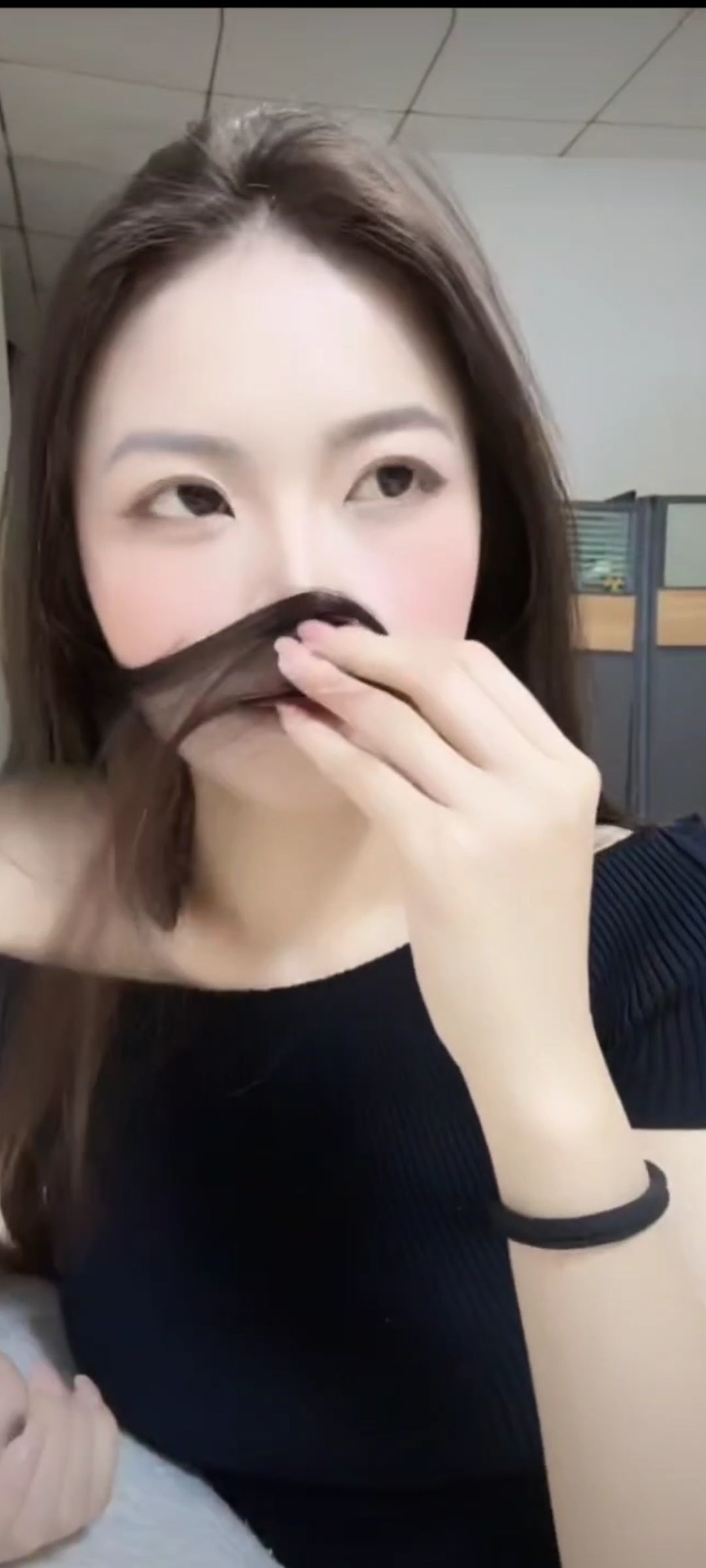 二两桃花醉今生主播图片
