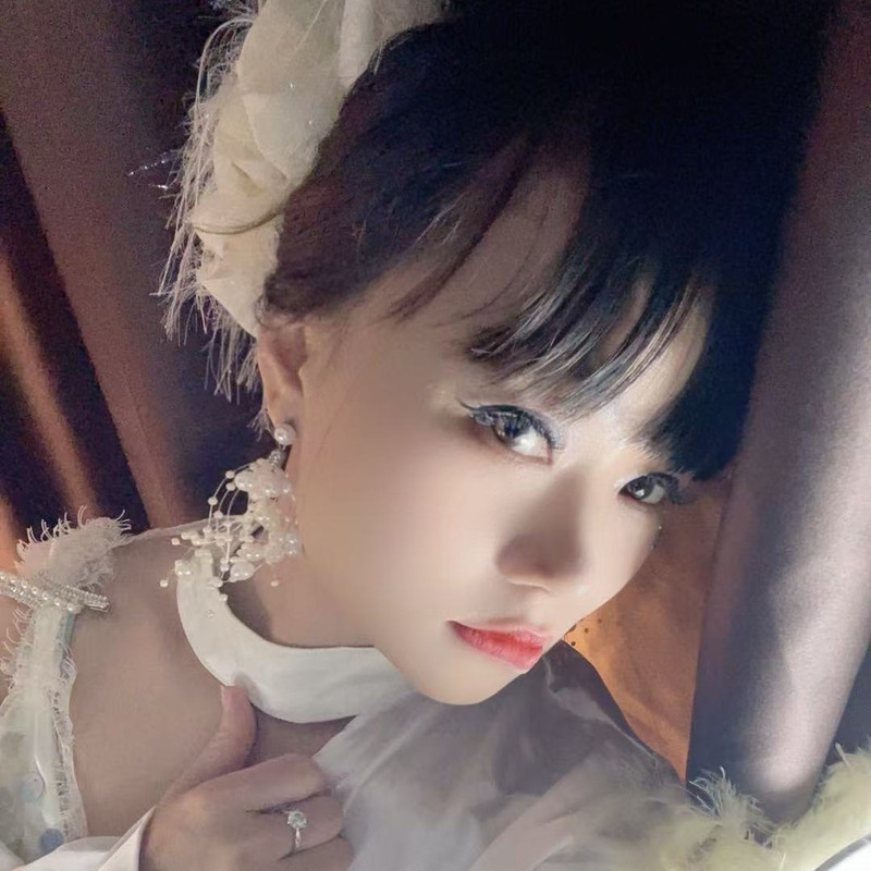 小瑜瑜啊的主播海报