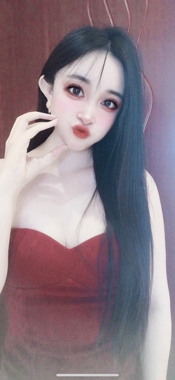 小玲宝🧸安静唱歌主播照片