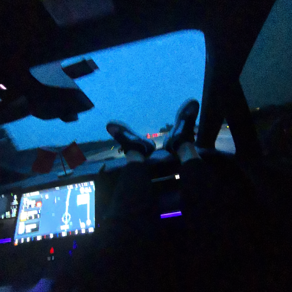 52允海报