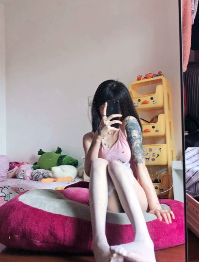 悲伤洋葱卷海报
