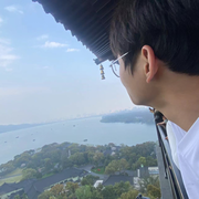 小卿很努力