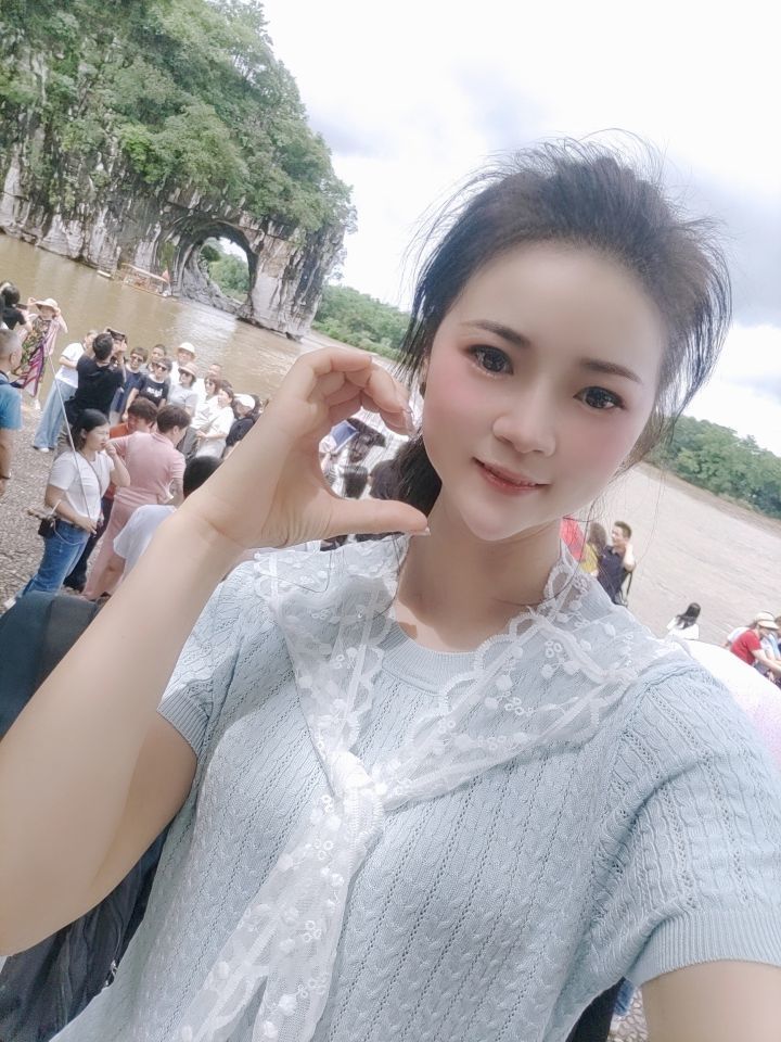 雨晴❤️求一道光！的图片