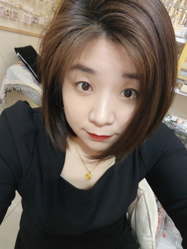 单身女老板主播图片