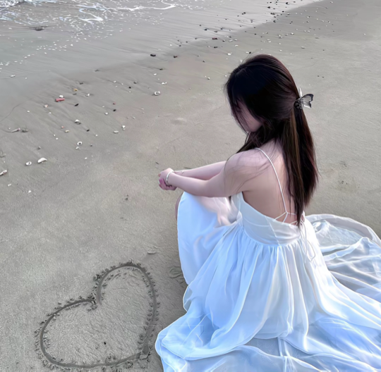 洛熙瑶海报