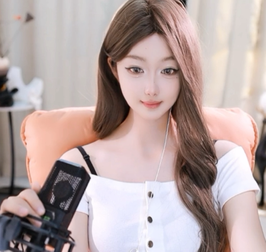 新人小彩海报