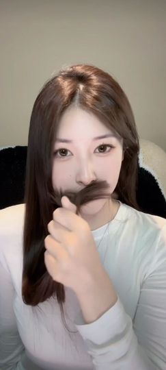 二两桃花醉今生主播照片