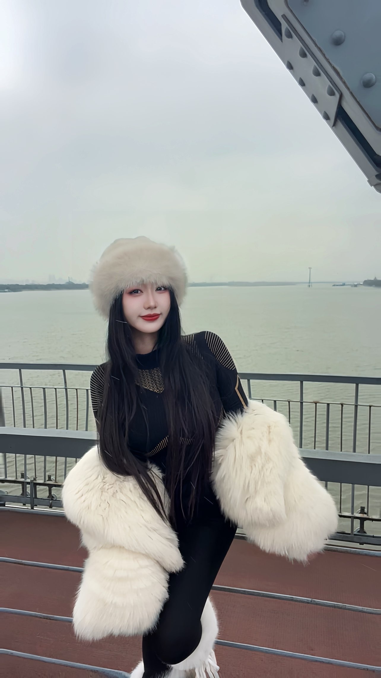 软趴趴🧸早上播主播图片