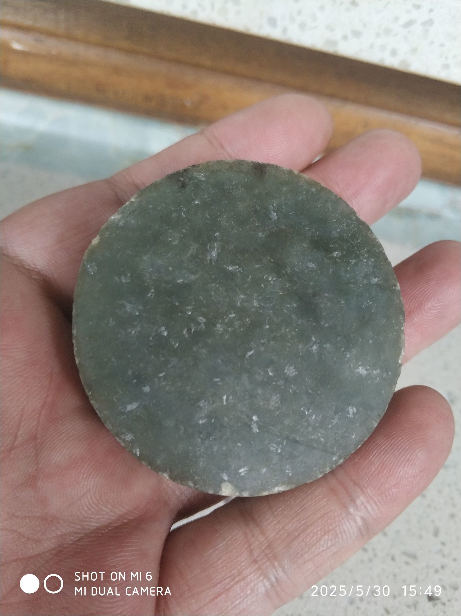 大上金货的图片