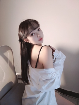 筱u梨主播照片