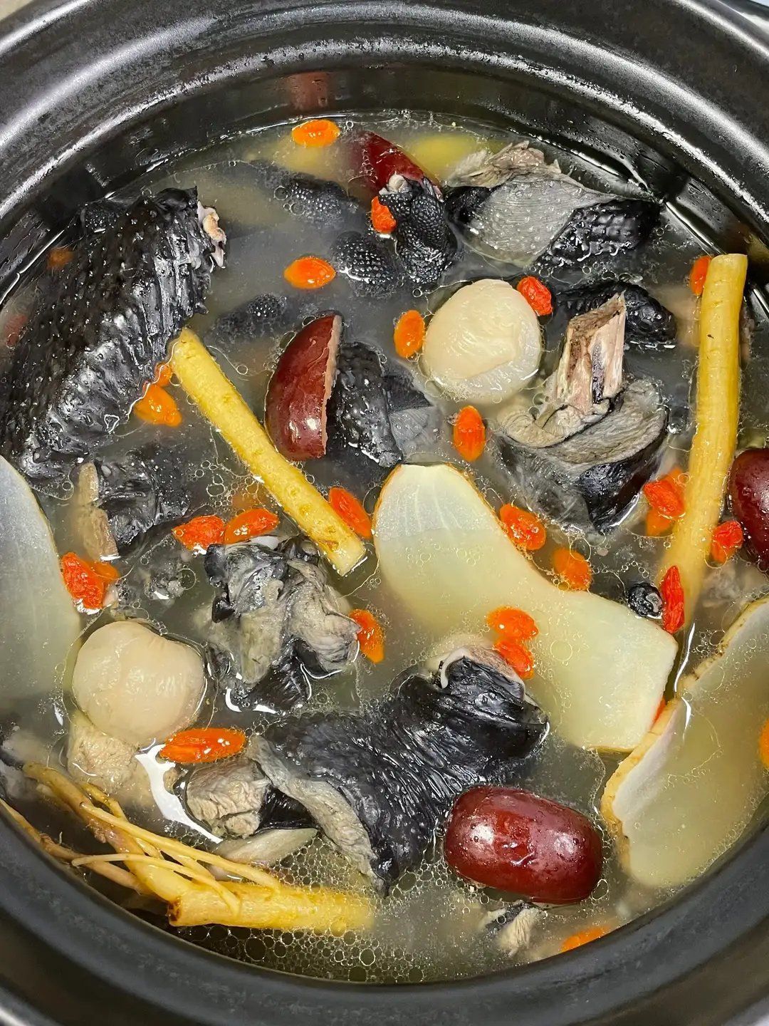 帅帅🐉男神主播图片
