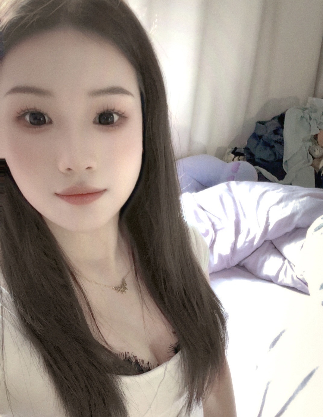 新人艾莎的图片