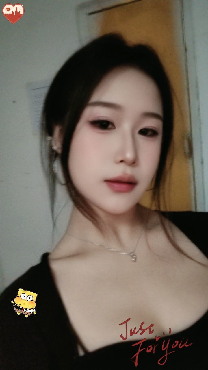 艾.琳主播图片