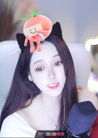 凤兮吖主播图片