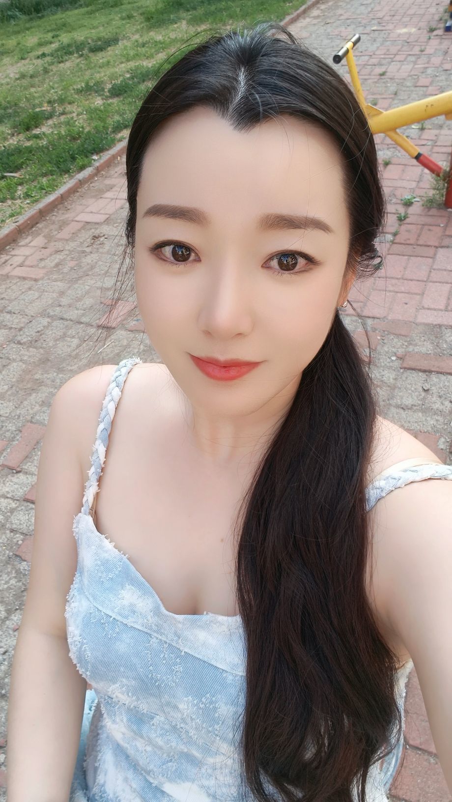 歌手赵佳怡的图片